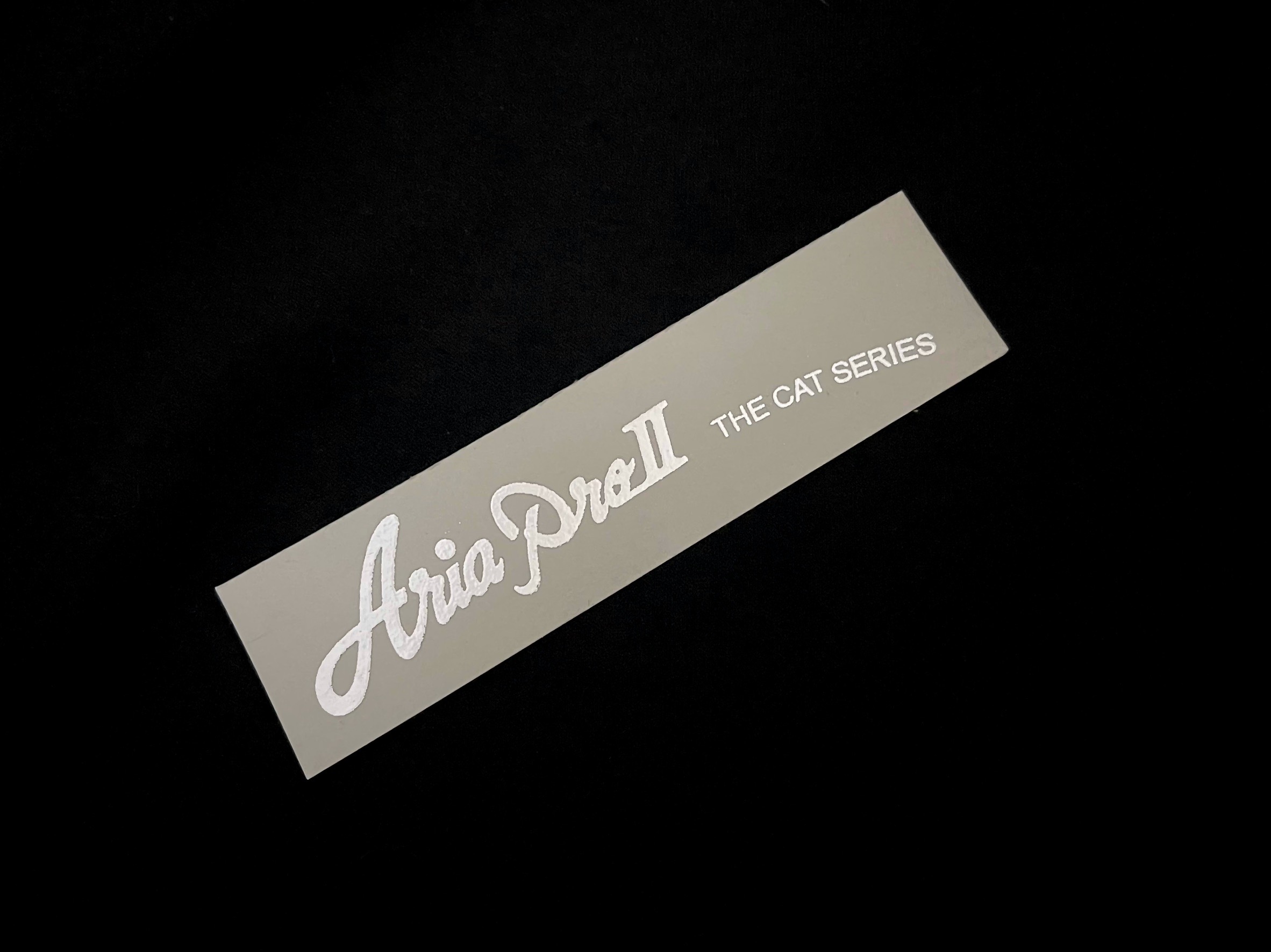 Aria Pro II The Cat Series [Silver Metallic]