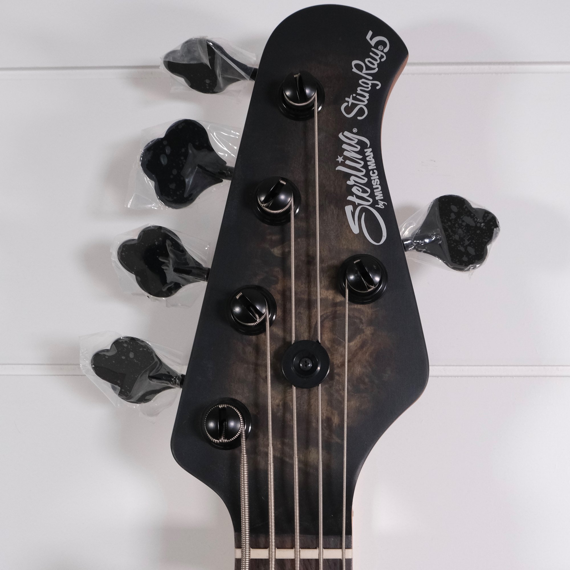 Sterling Stingray 5 [Silver Metallic]