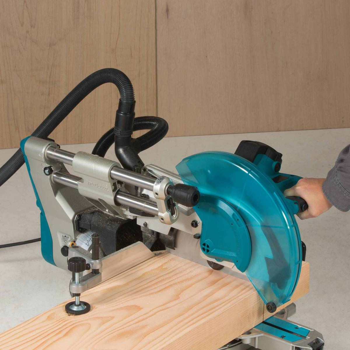 MAKITA LS1219L 12-Inch Slide Compound Miter Saw with Laser - เลื่อยตัดองศาสไลด์พร้อมเลเซอรช่วยตัดขนาด 12 นิ้วรุ่นใหม่ LS1219L*