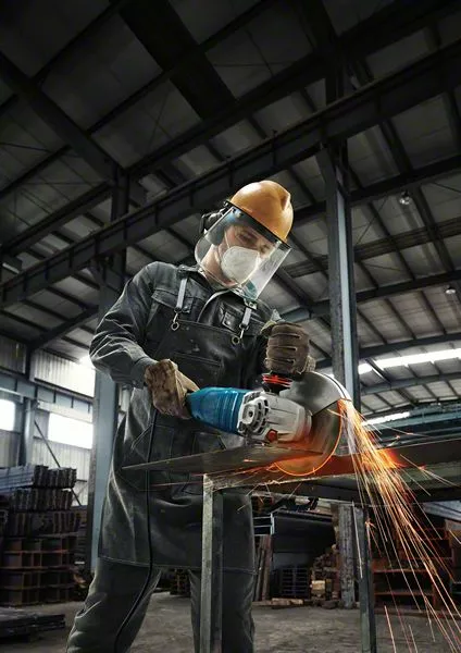 BOSCH GWS 24-230 9-inch/230mm Angle Grinder - ลูกหมูขนาด 9 นิ้ว สำหรับงานหนัก ให้กำลังเจียรได้สูงสุดถึง 2400 วัตต์ - 06018C30K0