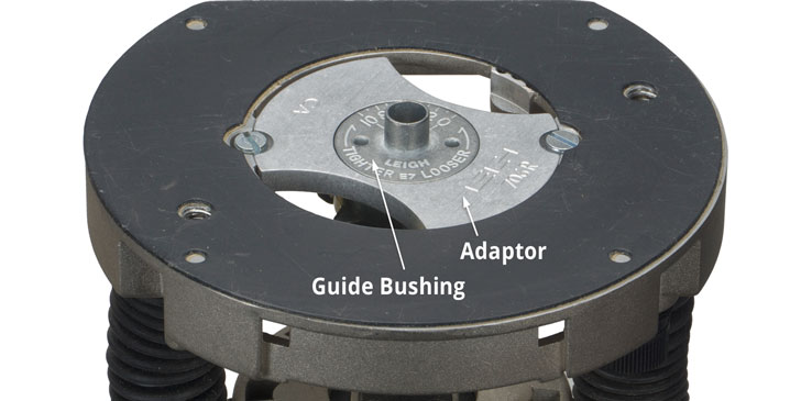 LEIGH D4RM Pro Dovetail Router Jig Package with AC24 (VRS24 and 1607) Accessories - จิ๊กทำเดือยหางเหยี่ยว และเดือยกล่องขนาด 24 นิ้ว พร้อมฐานรองเร้าเตอร์และหัวต่อเครื่องดูดฝุ่น กับดอกเร้าเตอร์ชุด 12 ดอก AC-24 *(สินค้า Pre Order)