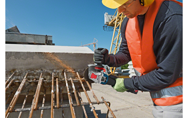 BOSCH GWX 18V-10 SC 125mm. Bluetooth Cordless Angle Grinder with X-LOCK (Tool only, without battery and charger) - เครื่องเจียรไร้สายขนาด 5 นิ้ว ใช้แบตเตอรี่ Li-Ion 18โวลท์ มีระบบเชื่อมต่อ เชื่อมต่อ Toolbox App ด้วย Bluetooth (เครื่องเปล่า ไม่มีแบตเตอรี่)