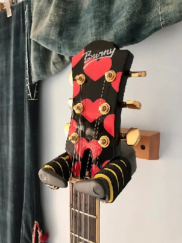 Fernandes Burny 20th Mockingbird Hide Signature