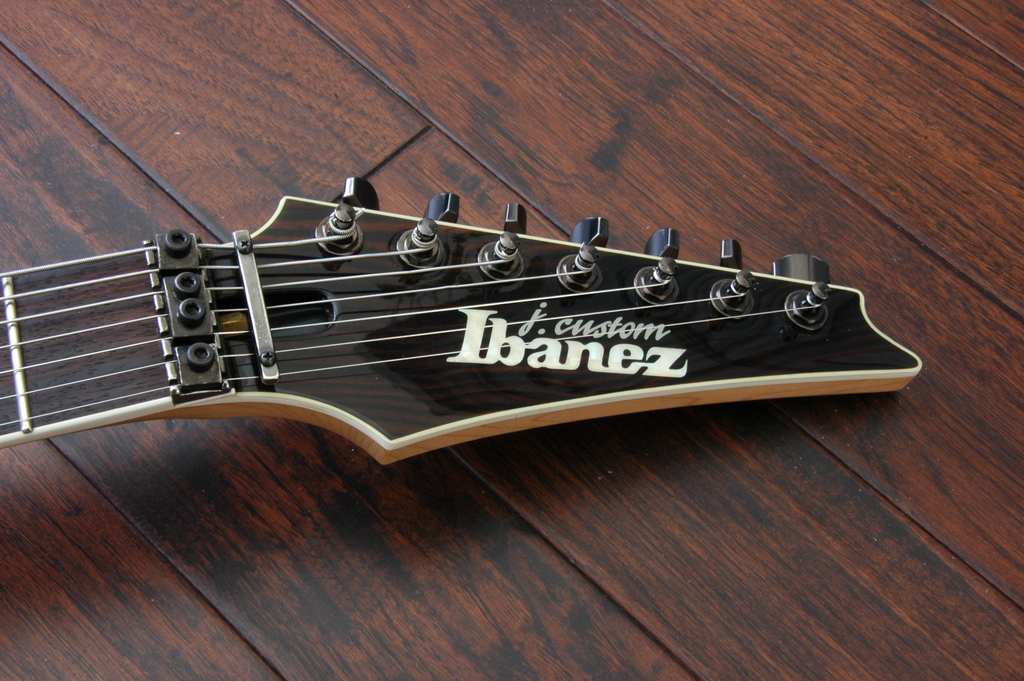 Ibanez J.Custom [Silver Metallic]