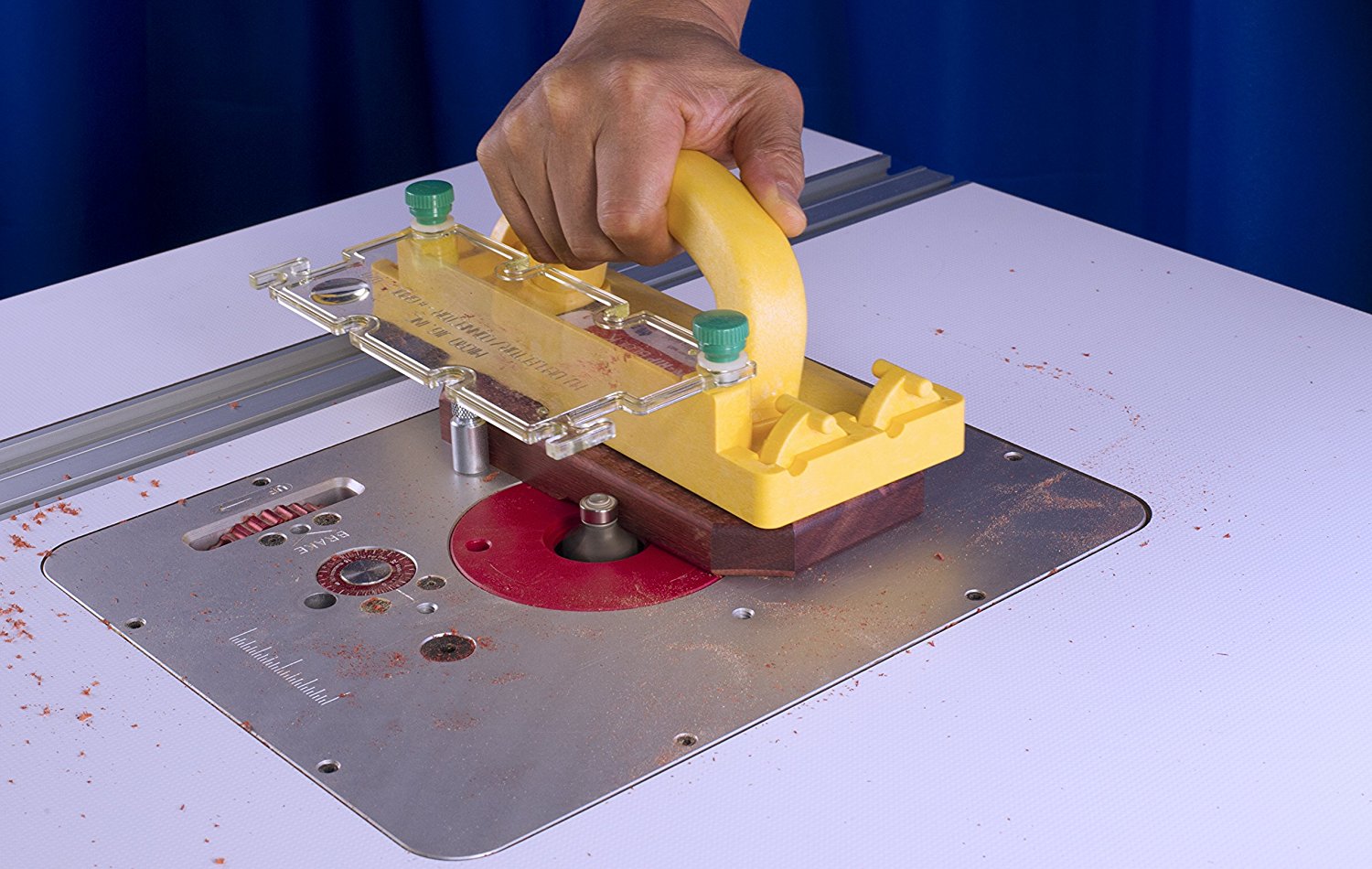 MICROJIG GRDC-020 GRR-Ripper Deflector/ Connector - ตัวป้องกันเศษฝุ่น เศษไม้กระเด็นเข้าตาสำหรับตัวพาไม้ GRR-Ripper (Made in U.S.A.)