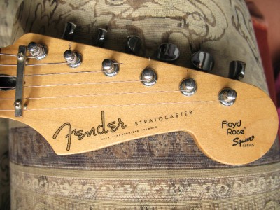 Fender Stratocaster Floyd Rose Squier Series