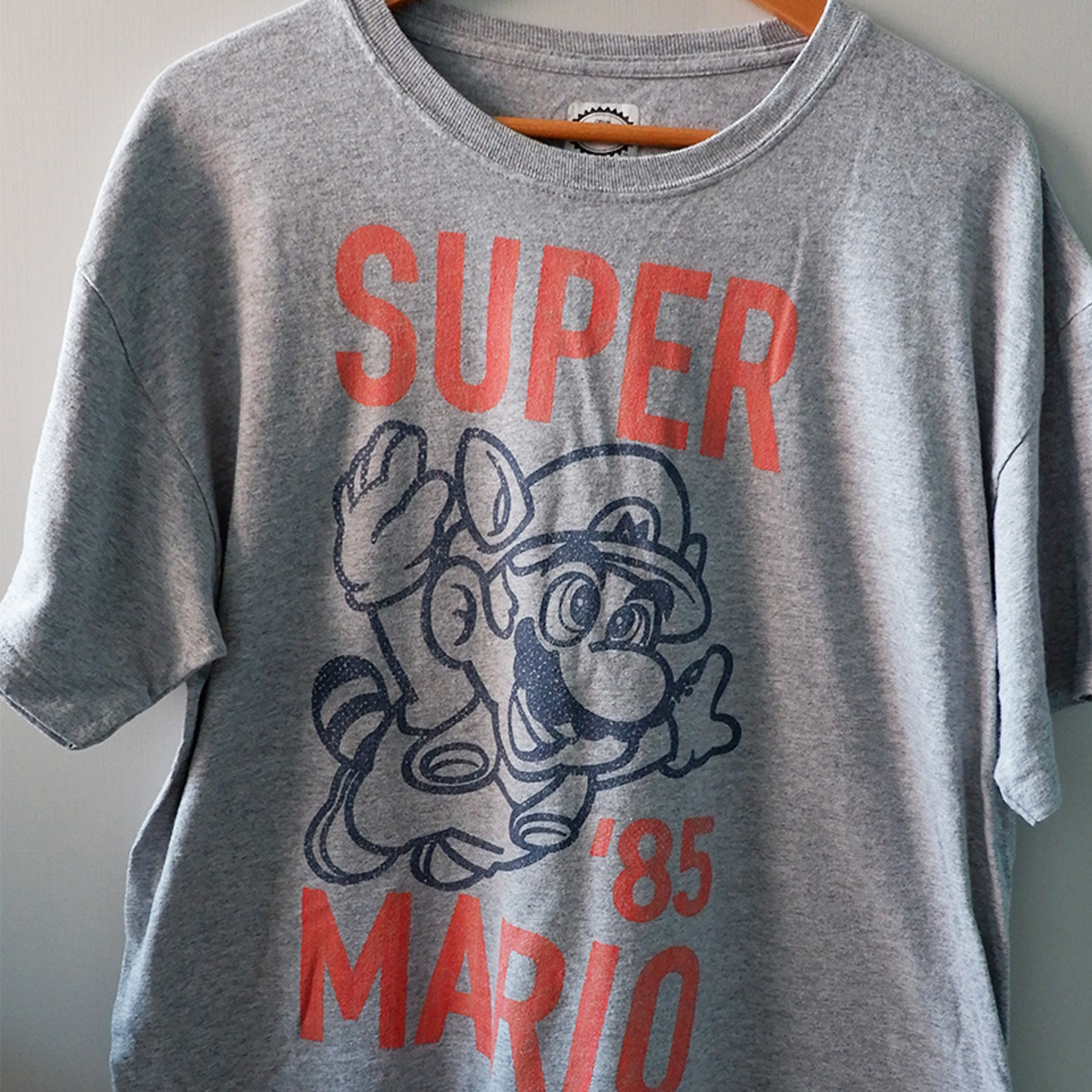 เสื้อยืดวินเทจมือสอง Vintage T-Shirt ลายการ์ตูน Super Mario Bros ซูเปอร์มาริโอ้ มือสอง