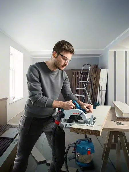BOSCH GKS 185-LI Cordless Circular Saw - เลื่อยวงเดือนไร้สาย 18 โวล์ท (ตัวเปล่า ไม่มีแบตเตอรี่ และแท่นชาร์ทมาให้) BOSCH รุ่น GKS 185-LI - 06016C12L1