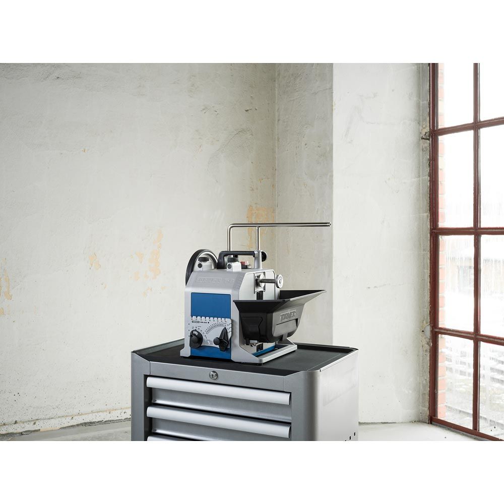 TORMEK T-8 Custom -10-inch Water Cooled Sharpening System - เครื่องมือลับคมแบบหล่อเย็นด้วยน้ำรุ่น T-8 custom (ตัวเปล่า) ไม่มีหินลับ ไม่มีล้อขัดหนัง (สินค้าสั่งซื้อล่วงหน้า- Pre Order)