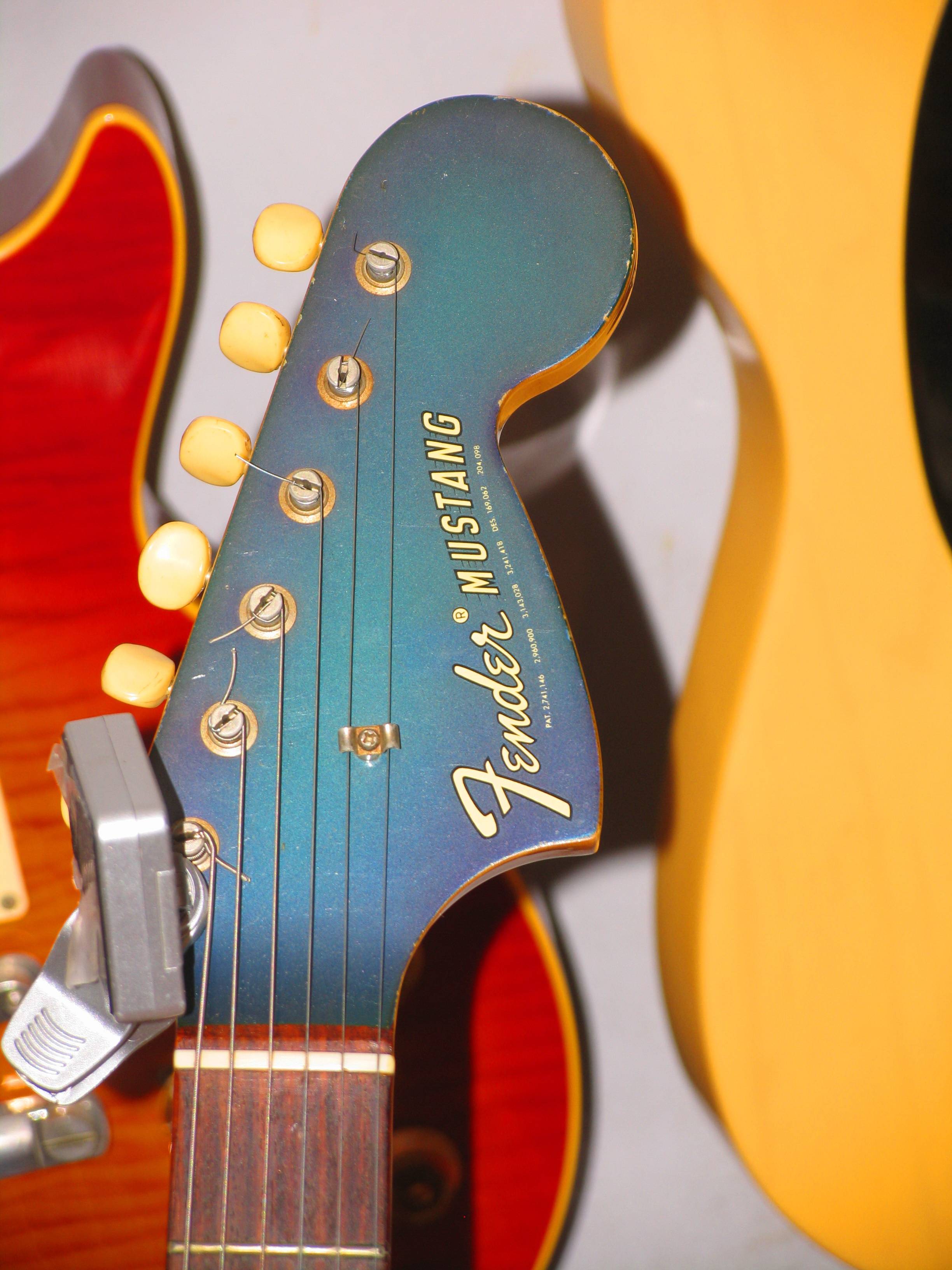 Fender Mustang Competition Re'70 [Silver Metallic]