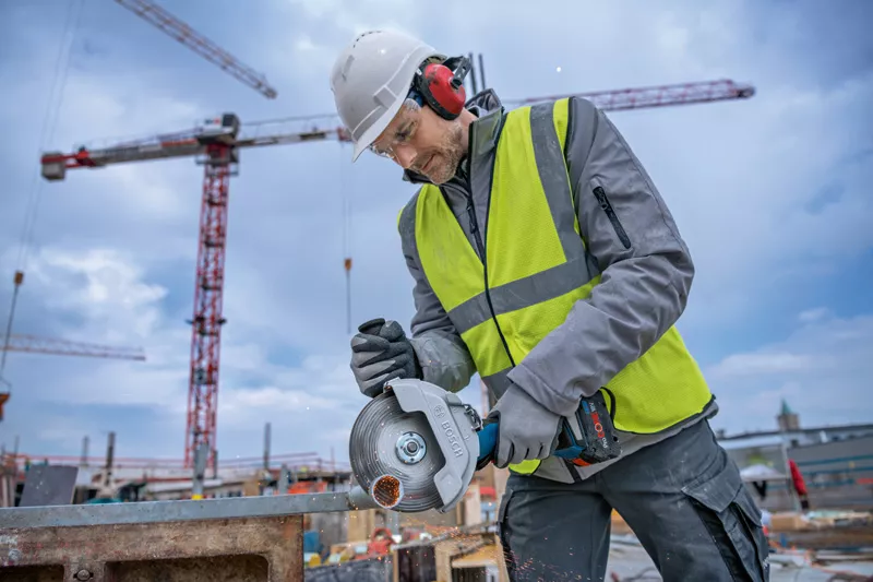 BOSCH GWS 18V-180 PC 180mm (7-inch) Cordless Angle Grinder BitTurbo - เครื่องเจียร 180มม (7 นิ้ว) ไร้สายมอเตอร์ไร้แปรงถ่าน BOSCH รุ่น GWS 18V-180 PC (เครื่องเปล่า ไม่มีแบตเตอรี่ ไม่มีแท่นชาร์จ) - 06019H6E01