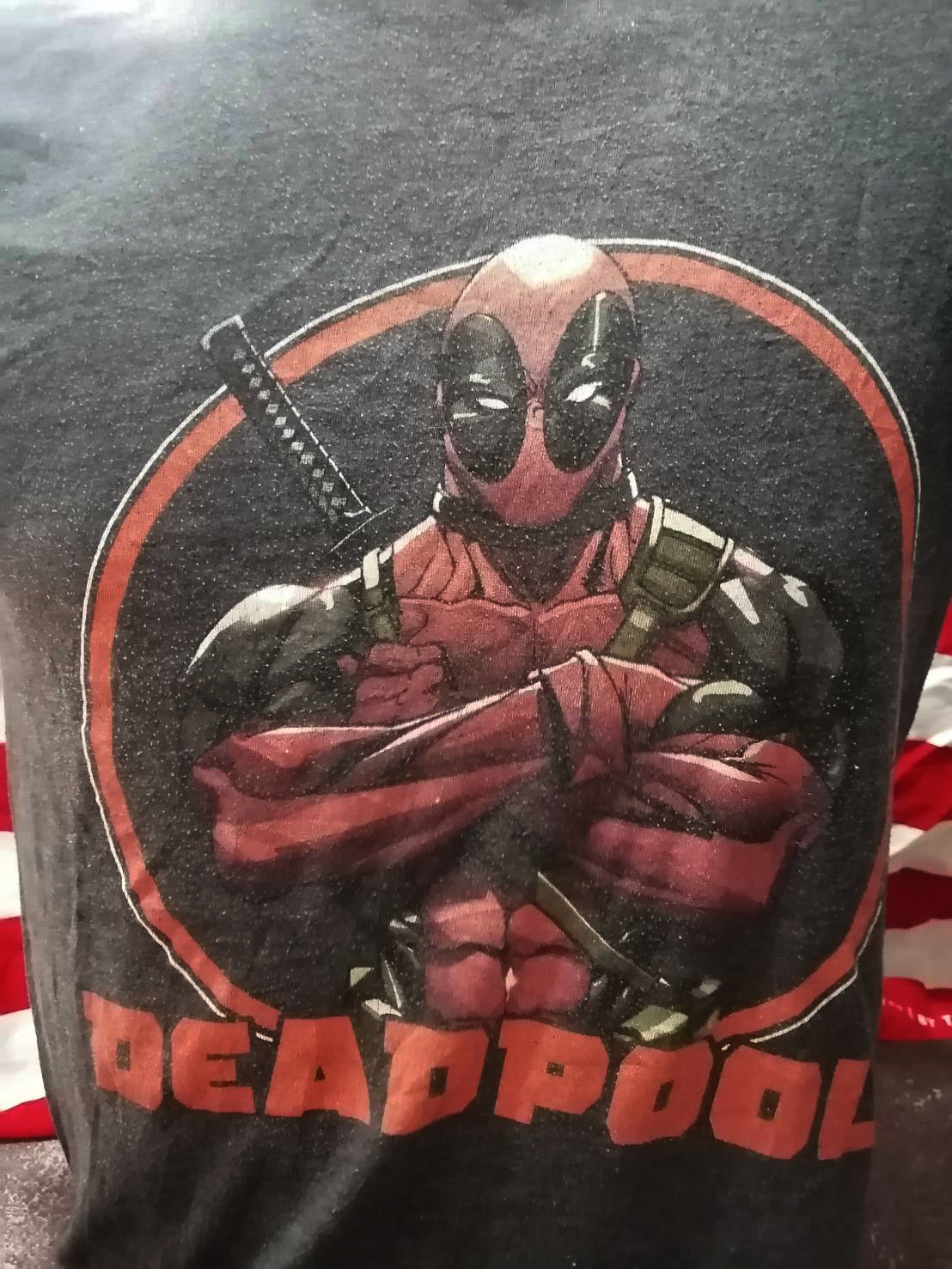 เสื้อยืดวินเทจมือสอง ลายการ์ตูน Deadpool เดดพูล เนื้อผ้า50/50 สินค้าพร้อมส่ง