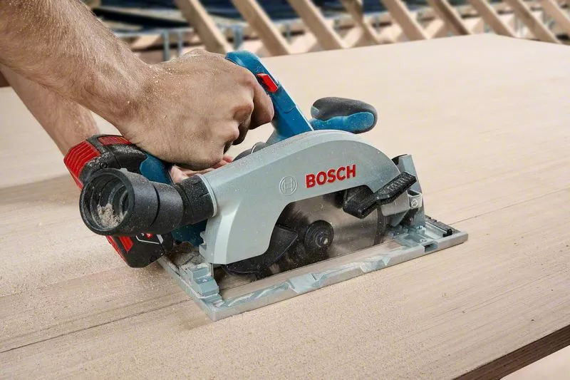 BOSCH GKS 185-LI Cordless Circular Saw - เลื่อยวงเดือนไร้สาย 18 โวล์ท (ตัวเปล่า ไม่มีแบตเตอรี่ และแท่นชาร์ทมาให้) BOSCH รุ่น GKS 185-LI - 06016C12L1