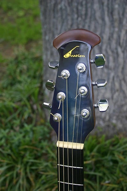 Ovation Guitar USA 1 [Gold Metallic]