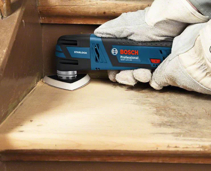 BOSCH GOP 12V-28 - 12V Cordless Multi-Function Tool (Tool only, without battery and charger) - เครื่องตัดอเนกประสงค์ไร้สาย ใช้แบตเตอรี่ 12 โวล์ท เครื่องเปล่า ไม่มีแบตเตอรี่ ไม่มีแท่นชาร์จ Bosch รุ่น GOP 12V-28 - 06018B50L0