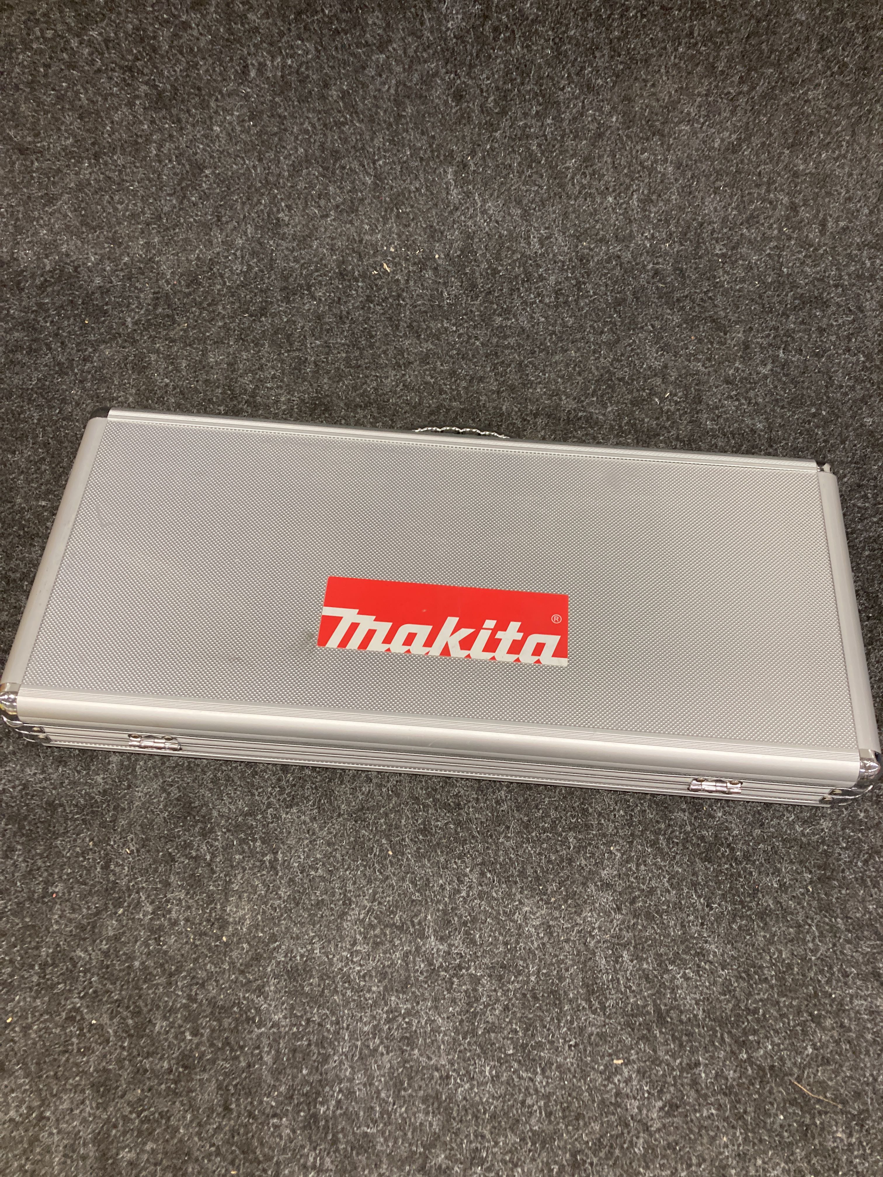 MAKITA D-19174 10-pc. SDS-plus Drill Bit and chisel set - ชุดดอกสว่านโรตารี่ SDS-Plus ชุด 10 ชิ้น มากีต้า รุ่น D-19174