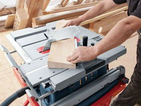 BOSCH GTS 10 XC -โต๊ะเลื่อย 10 นิ้ว BOSCH รุ่น GTS 10 XC (2100 วัตต์) - 0601B30400