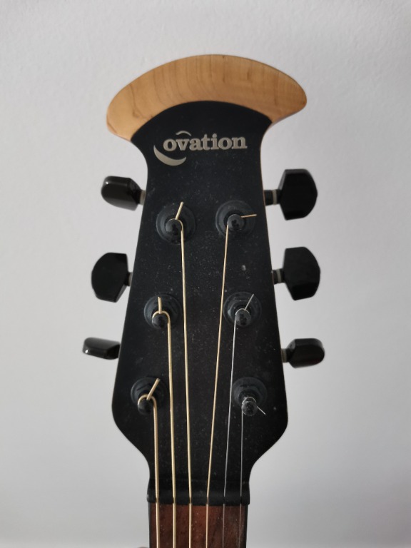Ovation Guitar USA 4 [Gold Metallic]