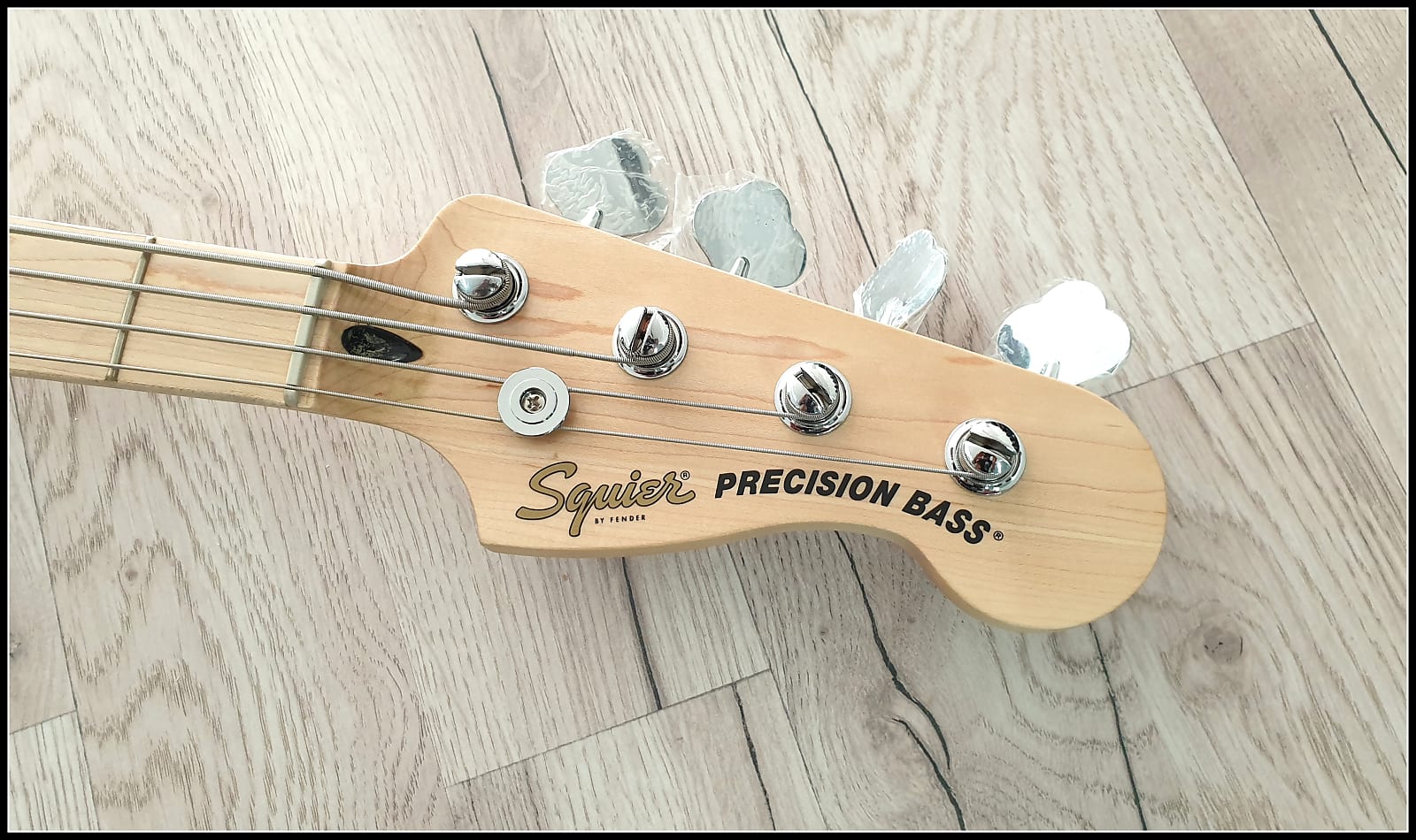 Squier Precision Bass Affinity Series