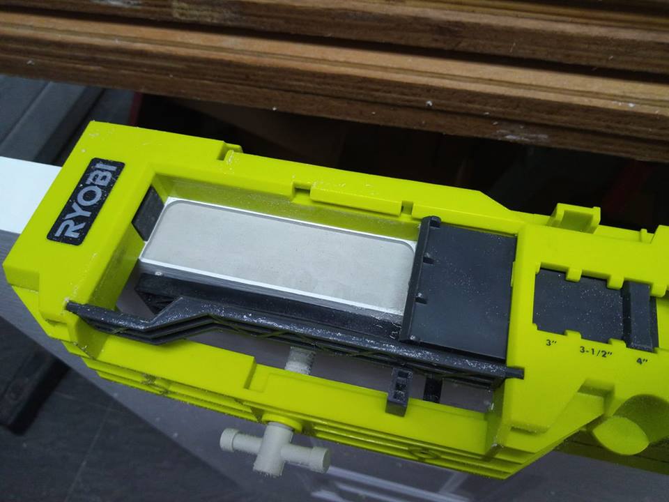 RYOBI Door Hinge Installation Kit/Mortiser Template - จิ๊กเจาะบานพับประตู และเจาะรูเดือยเหลี่ยม จาก Ryobi Tools U.S.A.