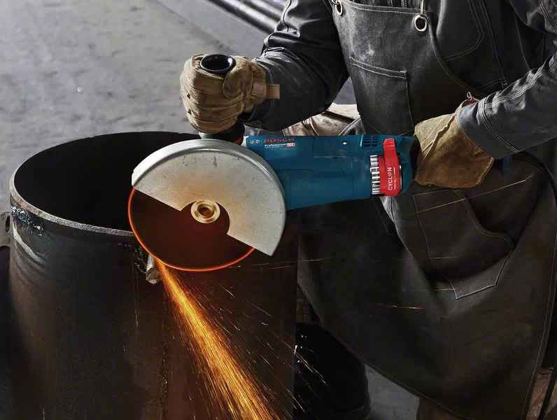 BOSCH GWS 24-180 JZ (Cyclon)- 7-inch/ 180mm Angle Grinder - ลูกหมูขนาด 7 นิ้ว/ 180มม เครื่องเจียรไฟฟ้าทรงพลัง 2,400 วัตต์พร้อมระบบป้องกันฝุ่น Cyclon รุ่น GWS 24-180 JZ (Cyclon) - 06018C23K0