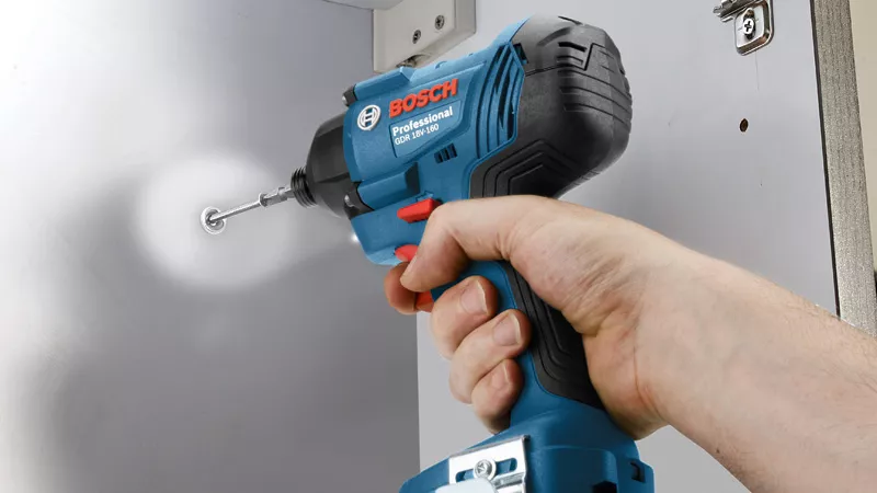 BOSCH GDR 180-LI Cordless Impact Driver with 2x 2.0Ah batteries and charger - สว่านไขควงกระแทกไร้สาย Li-Ion 18V บ็อช รุ่น GDR 180-LI พร้อมแบตเตอรี่ 2.0Ah x2 ก้อน และแท่นชาร์จ -