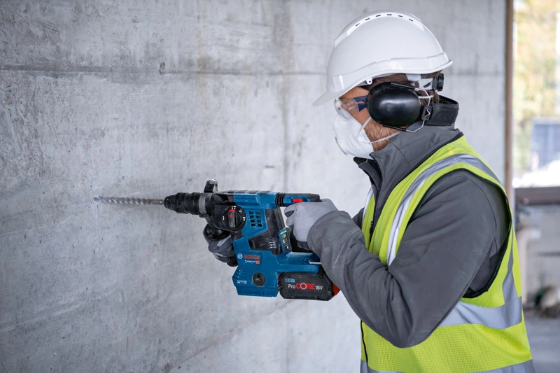 BOSCH GBH 18V-28 CF Cordless SDS plus Rotary Hammer Drill without battery and charger - สว่านโรตารีไร้สาย Li-Ion 18V ระบบ SDS Plus รุ่น GBH 18V-28 CF (เครื่องเปล่า ไม่มีแบตเตอรี่ และแท่นชาร์จ) - 0611921081