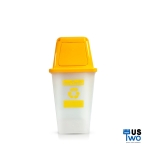ถังขยะใสทรงเหลี่ยม พร้อมฝาครอบสีเหลือง ขนาด 40 ลิตร