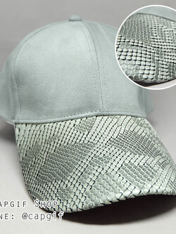 หมวกแก๊ปปีกลายหนังงู หมวกcap ปีกหมวกเป็น(หนังpu)